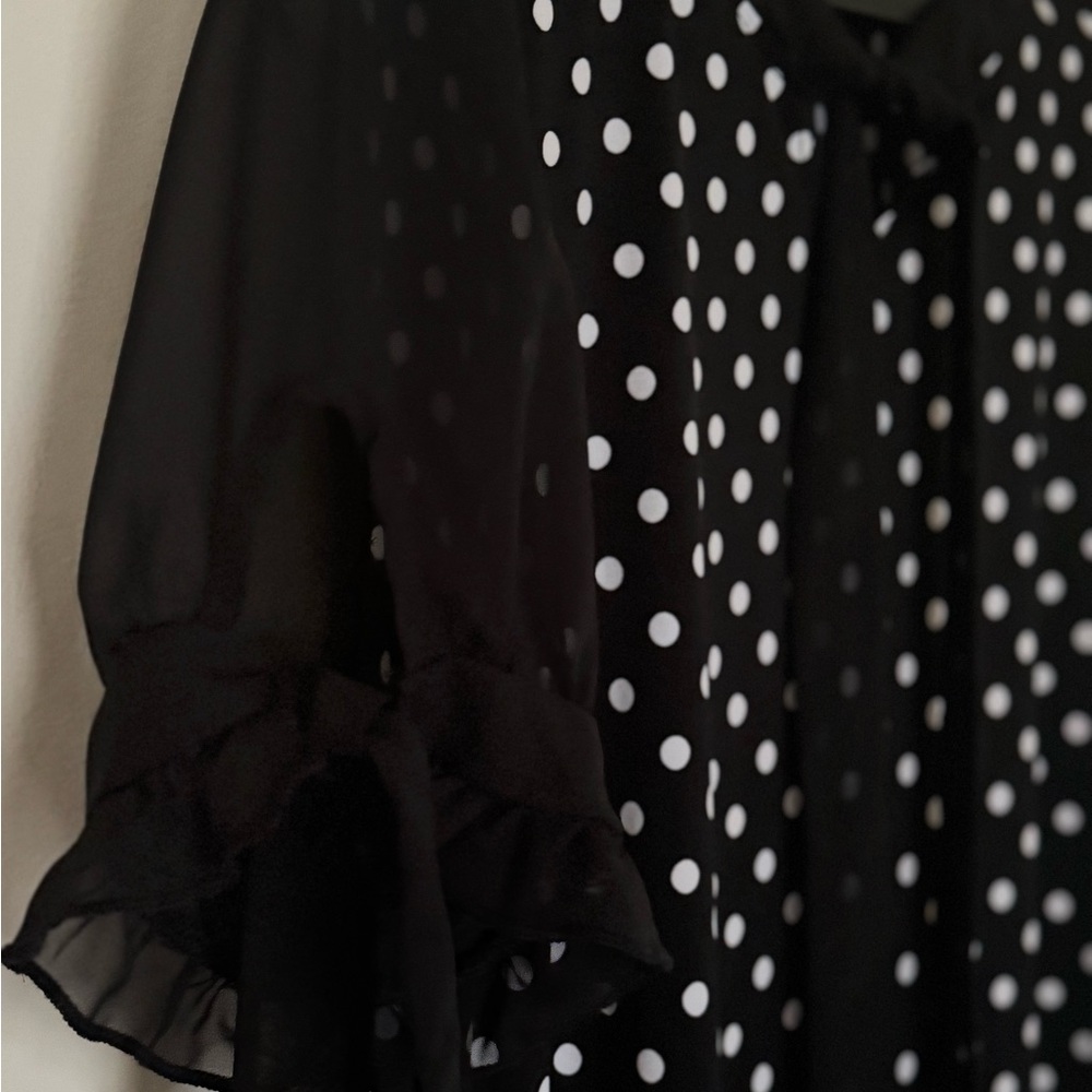 🔥SALE Elegant Black and White Polka Dot Blouse - Picture 4 of 5